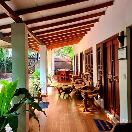 Habarana Dulwan Guest House Luaran gambar