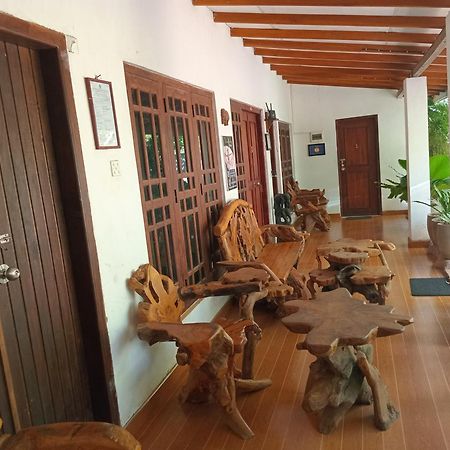 Habarana Dulwan Guest House Luaran gambar