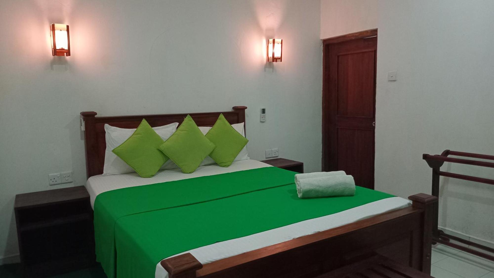 Habarana Dulwan Guest House Bilik gambar