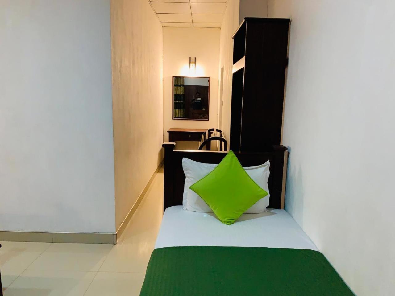 Habarana Dulwan Guest House Luaran gambar