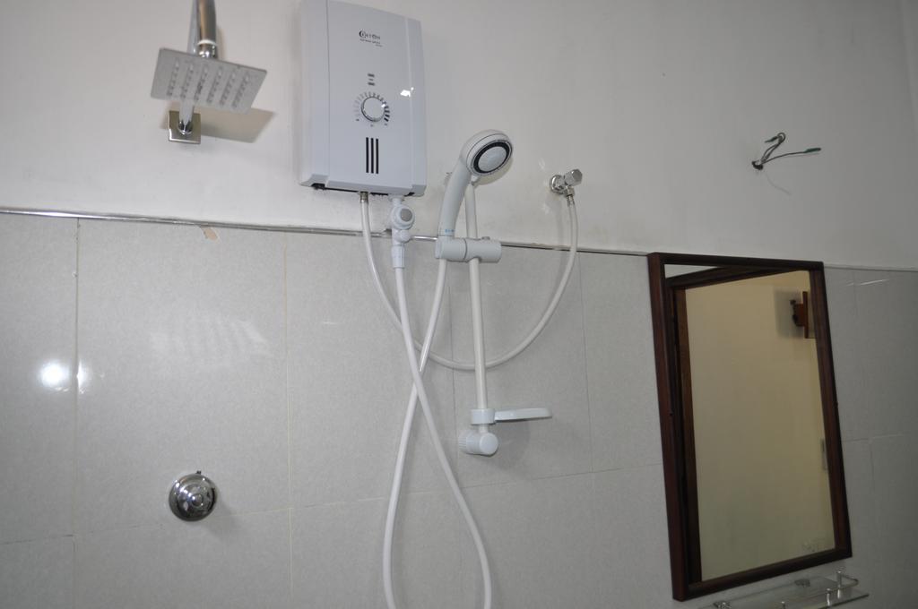 Habarana Dulwan Guest House Luaran gambar