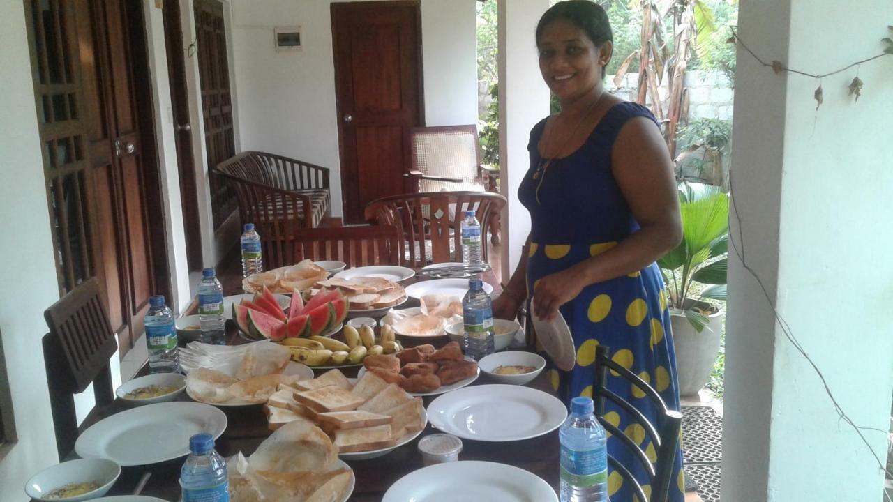 Habarana Dulwan Guest House Luaran gambar